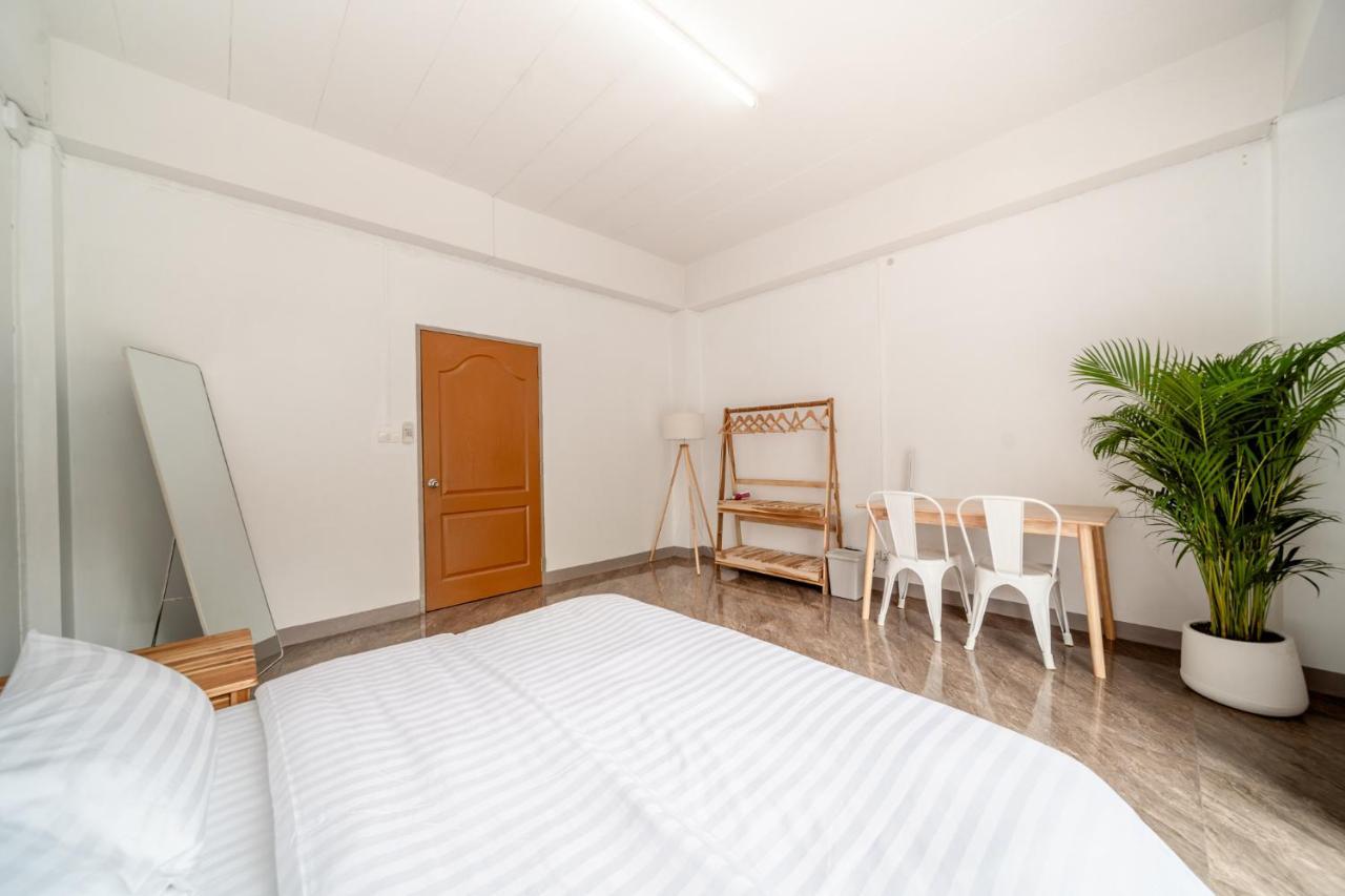 Socialer Coliving & Coworking Space Chiang Mai Eksteriør bilde